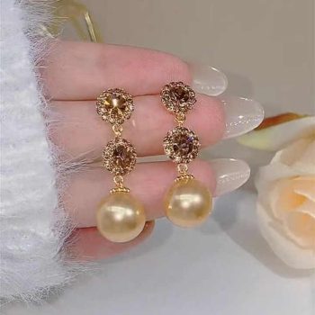 Dimond cut with Pearl Earrings