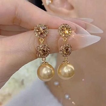 Dimond cut with Pearl Earrings
